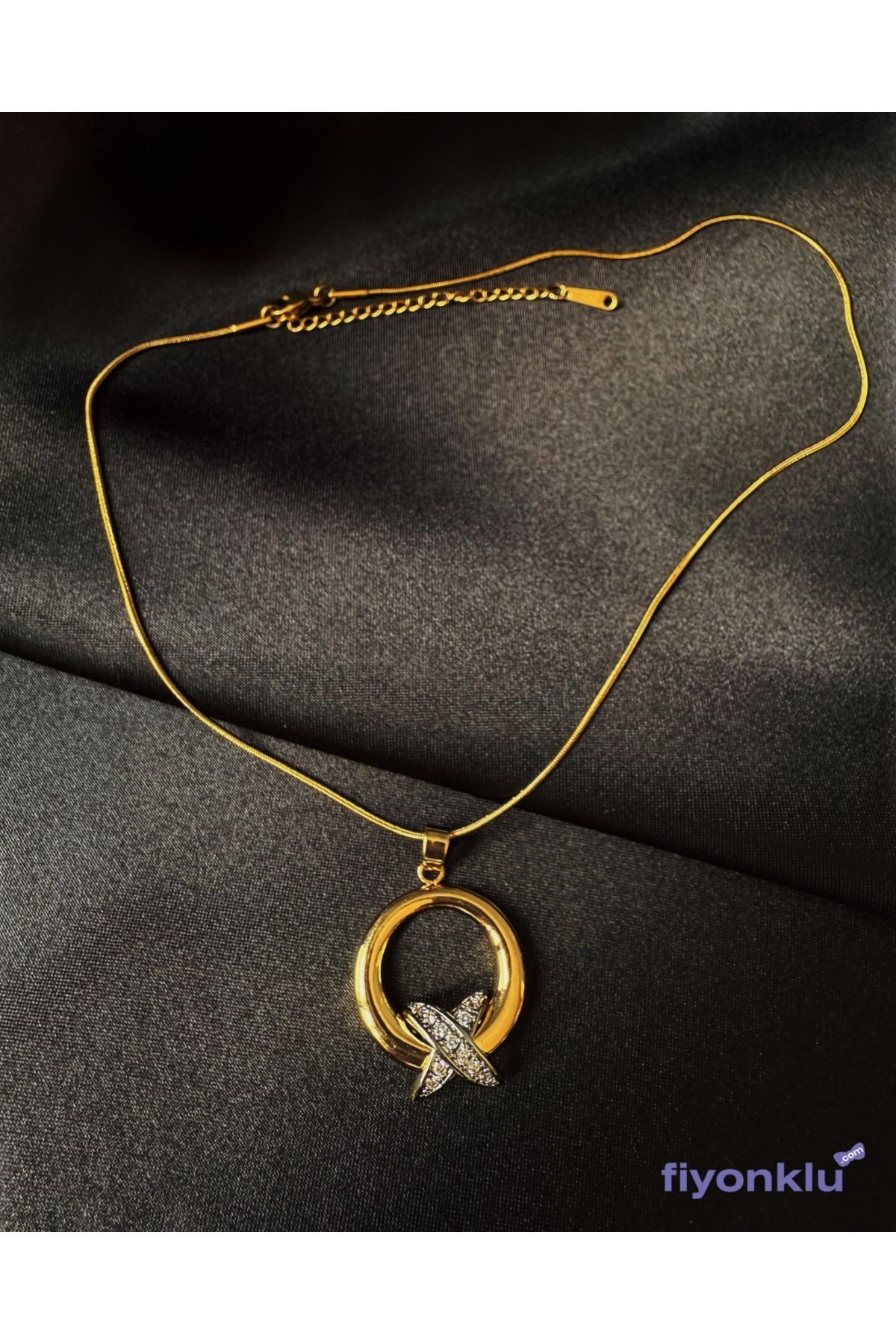 Gömme Taşlı Halka Düğüm Kolye Gold
