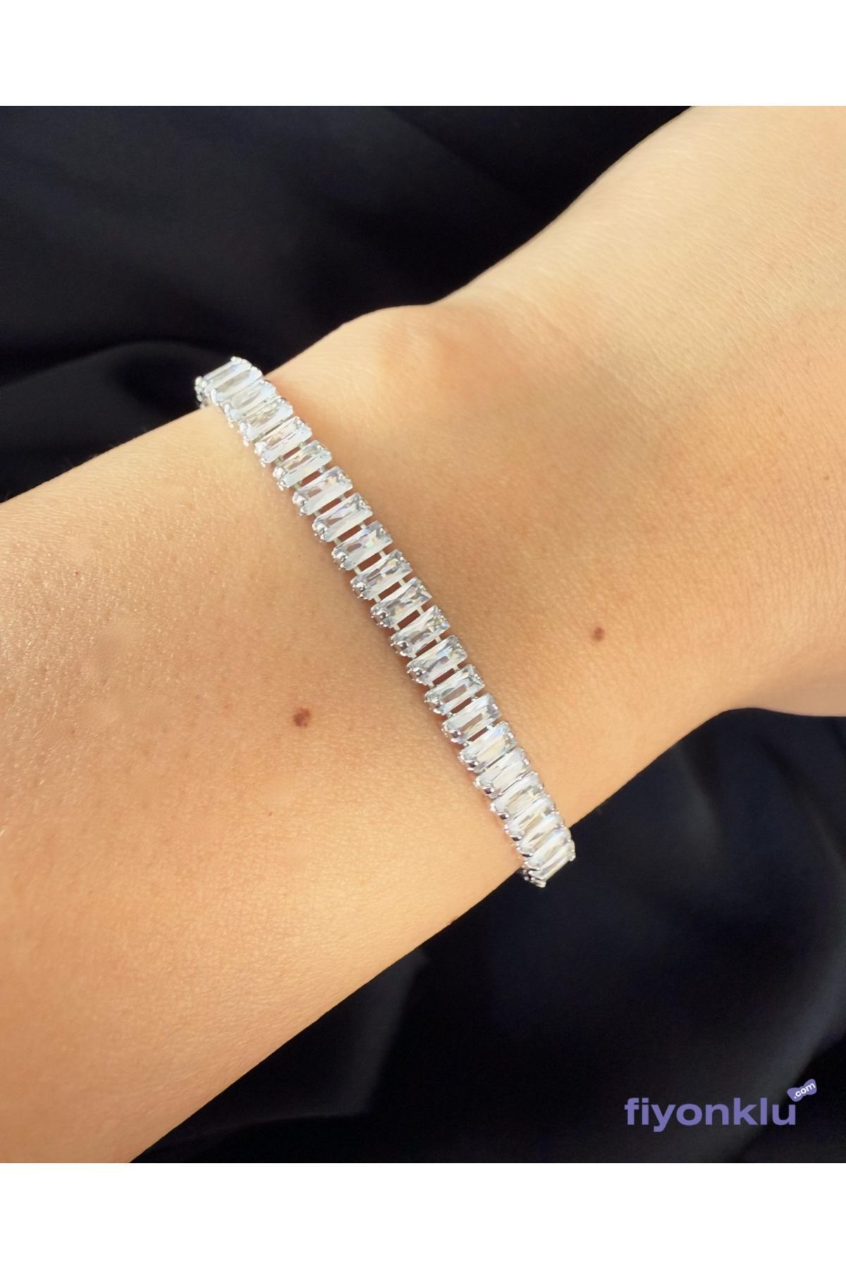 Su Yolu Baget Kesim Zirkon Taşlı Silver Renk Bileklik
