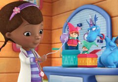 KS Puzzle 100 Parça Doc MCStuffins